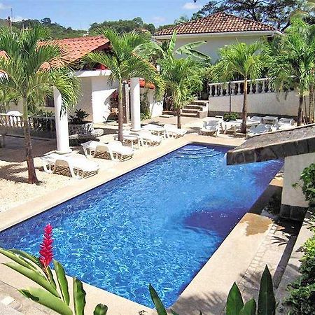 Hotel Flores (Adults Only) Tamarindo Exterior photo