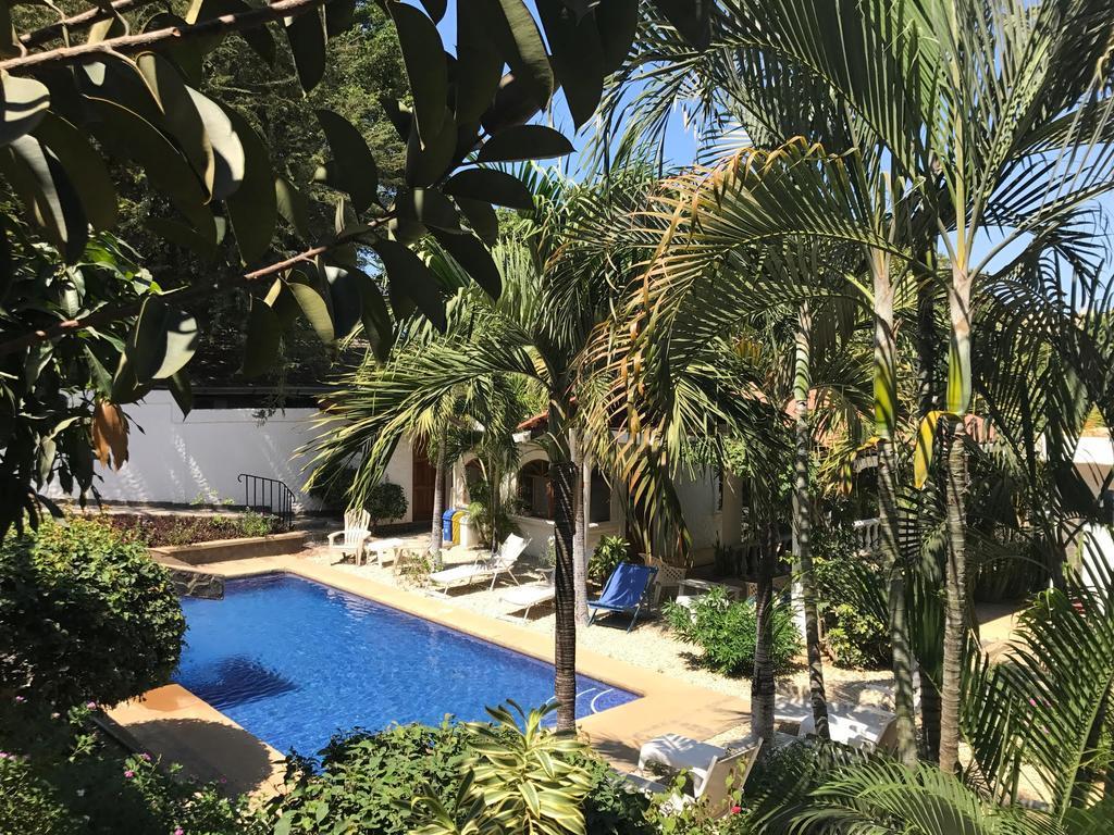 Hotel Flores (Adults Only) Tamarindo Exterior photo