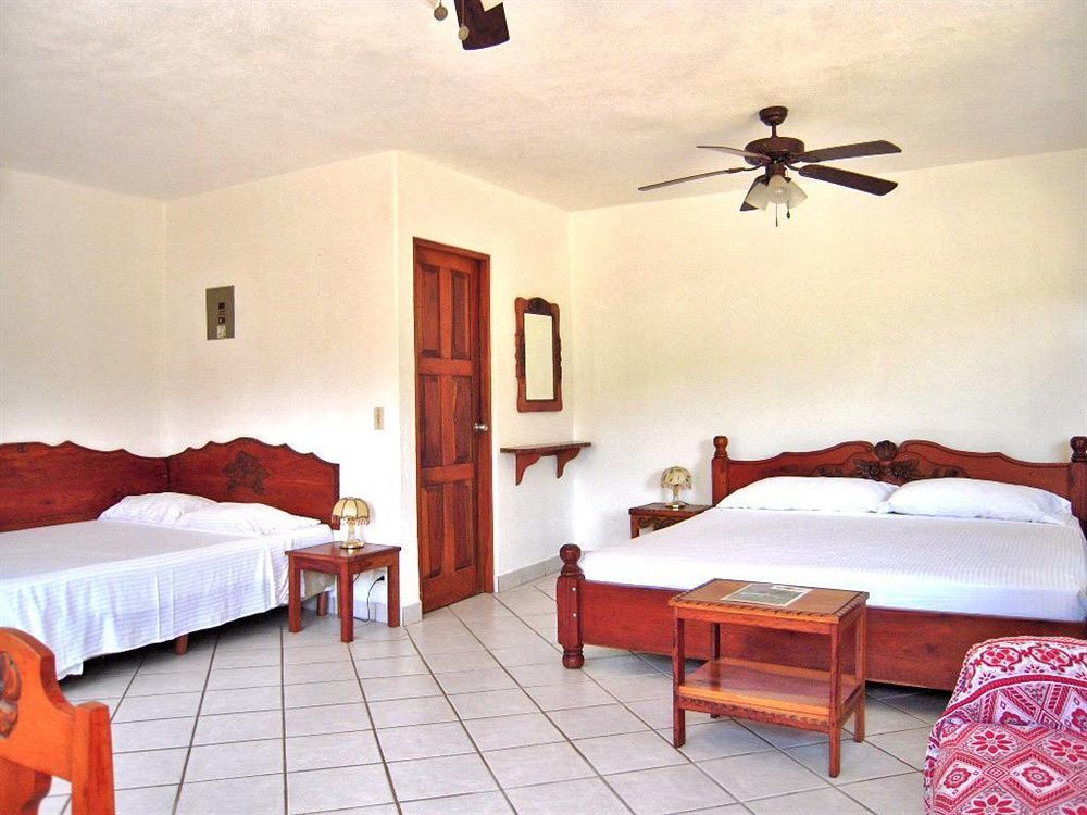 Hotel Flores (Adults Only) Tamarindo Exterior photo