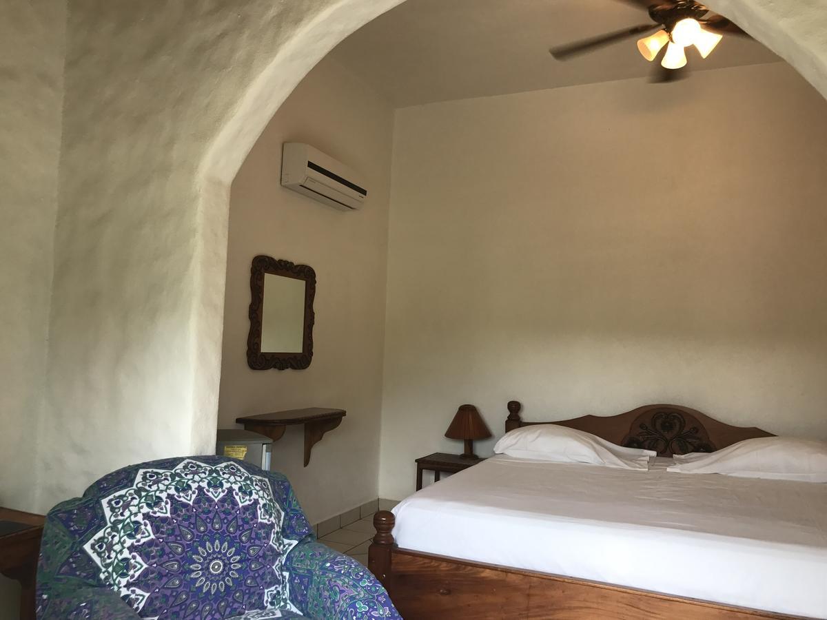 Hotel Flores (Adults Only) Tamarindo Exterior photo